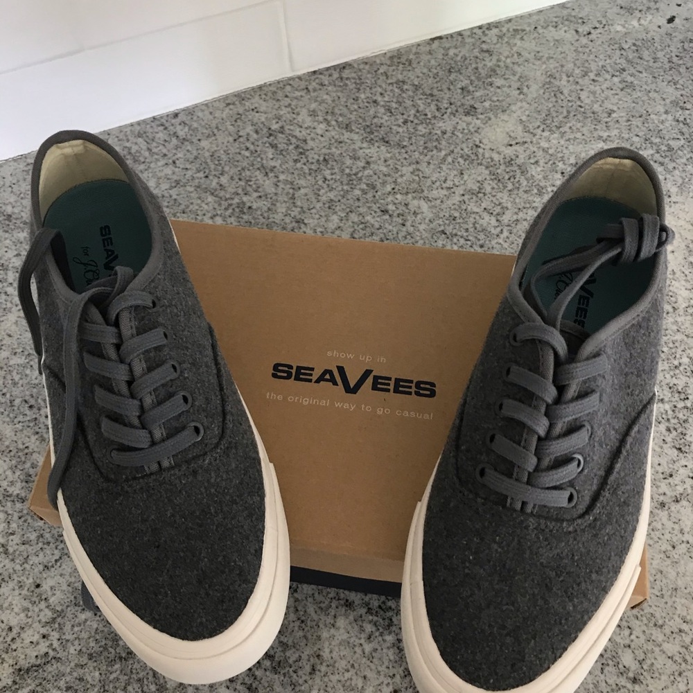 SeaVees Sneakers